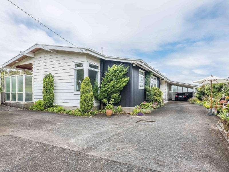 63 Old Karori Road, Karori, Wellington - Carousel 1
