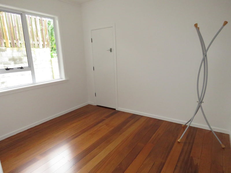 9A Tupoki Street, Glen Avon, New Plymouth - Carousel 8