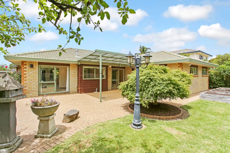 9 Len Garlick Place, Pahurehure, Papakura - Carousel 2