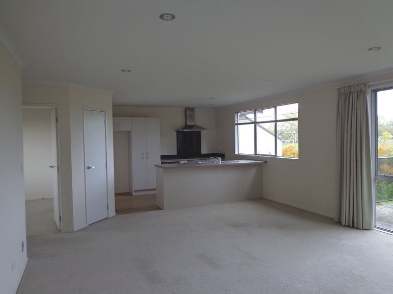 6/6 Page Place, Hamilton East, Hamilton - Carousel 2