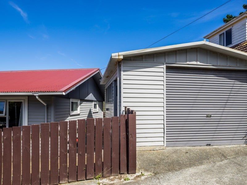 1 Dunmail Way, Newlands, Wellington - Carousel 15