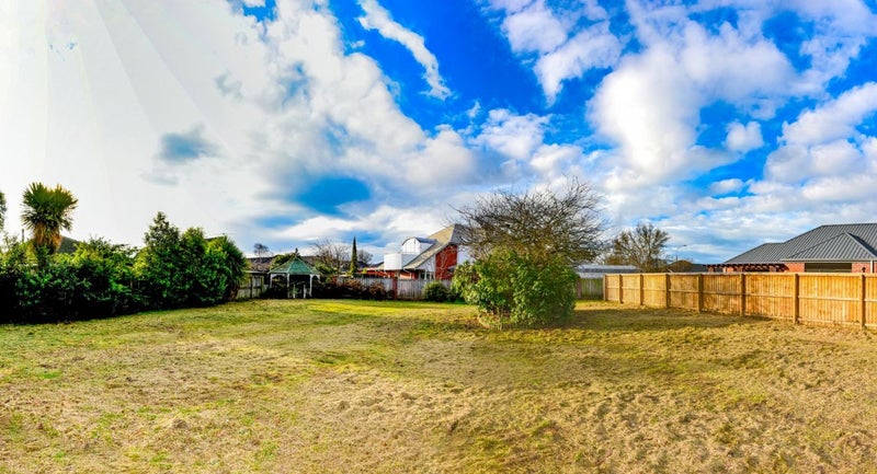 10 Thoresby Mews, Avonhead, Christchurch - Carousel 2