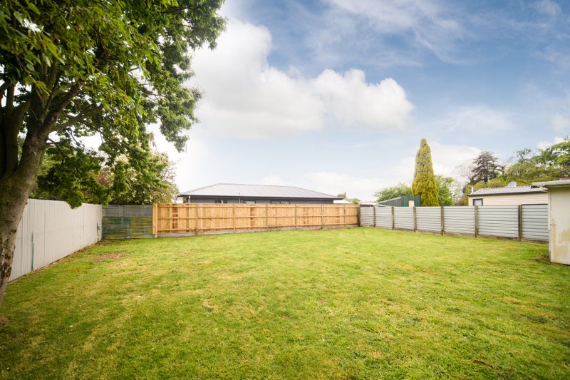 18 Carlisle Street, Milson, Palmerston North - Carousel 17