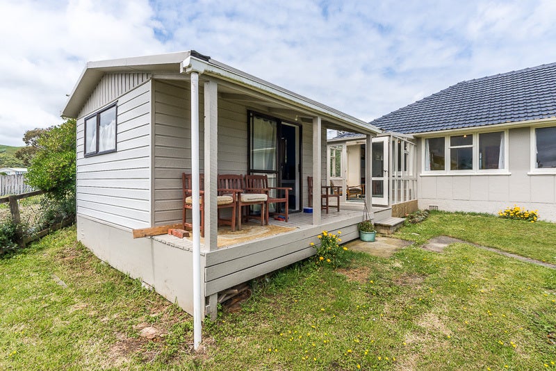 75 Leicester Street, Cannons Creek, Porirua - Carousel 2