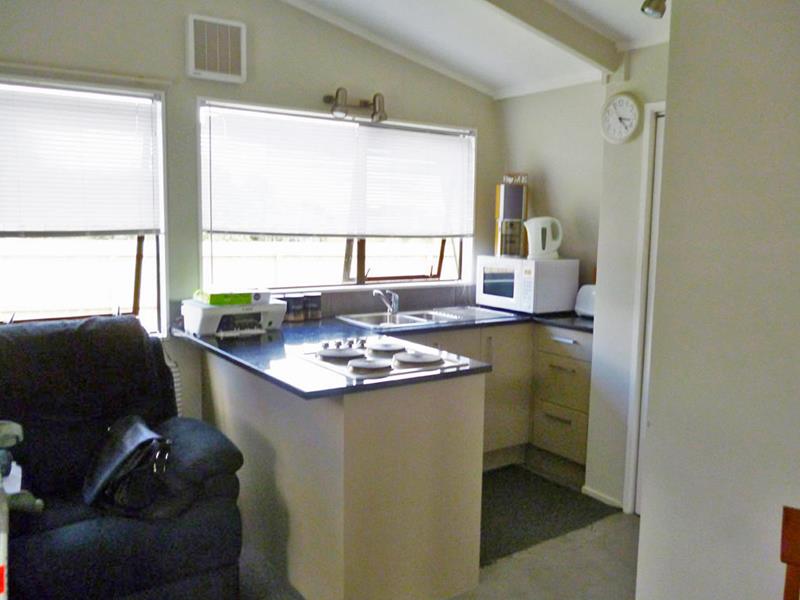 1/8 Domain Road, Weymouth, Auckland - Carousel 2