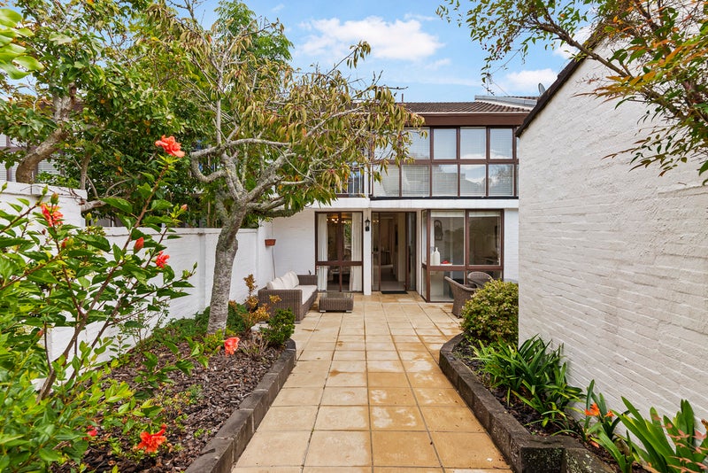 2/211 St Heliers Bay Road, St Heliers, Auckland - Carousel 1