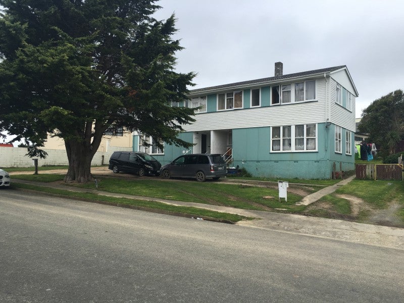 8/6 Waihemo Street, Waitangirua, Porirua - Carousel 1