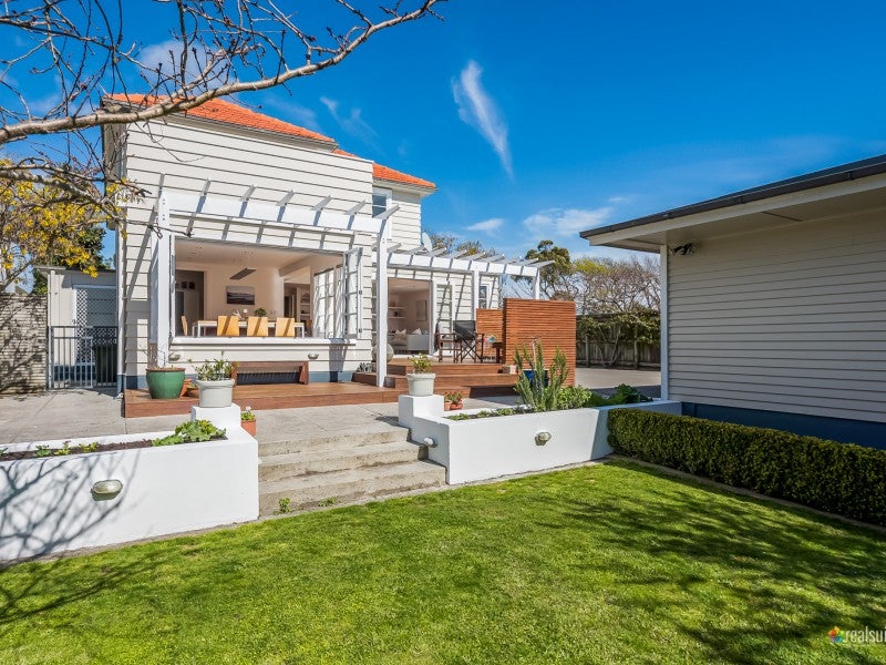 0 , Hutt Central - Carousel 20