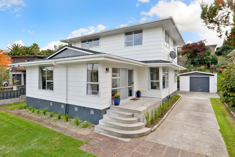 13 Ranui Street, Dinsdale, Hamilton - Carousel 1