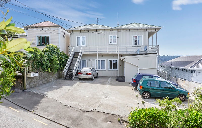60 Fairlie Terrace, Kelburn, Wellington - Carousel 1