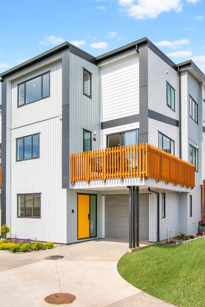 2/3 Haughey Avenue, Hillsborough, Auckland - Carousel 2