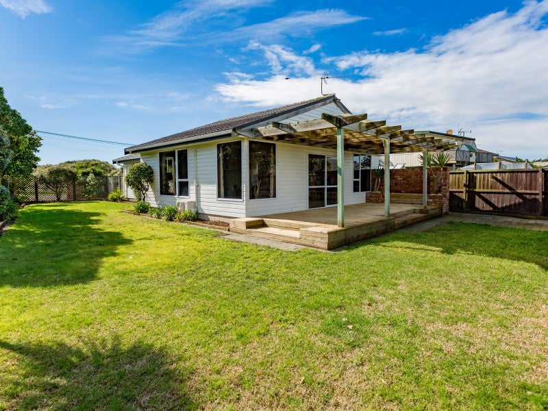 464 Marine Parade, South New Brighton, Christchurch - Carousel 1