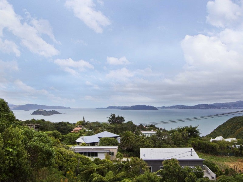 98 Korokoro Road, Korokoro, Lower Hutt - Carousel 2