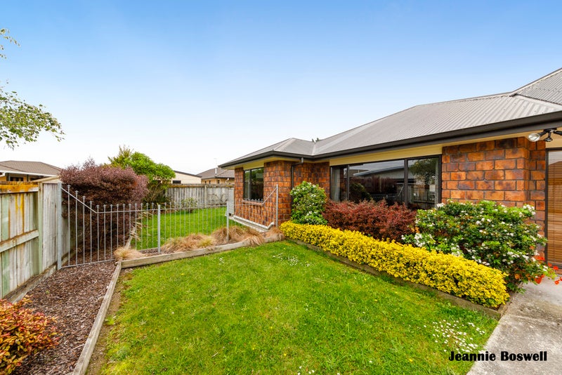 3 Walnut Grove, Kelvin Grove, Palmerston North - Carousel 20