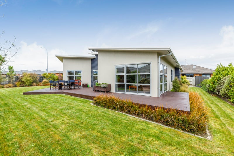 25 Johnstone Drive, Fitzherbert, Palmerston North - Carousel 22