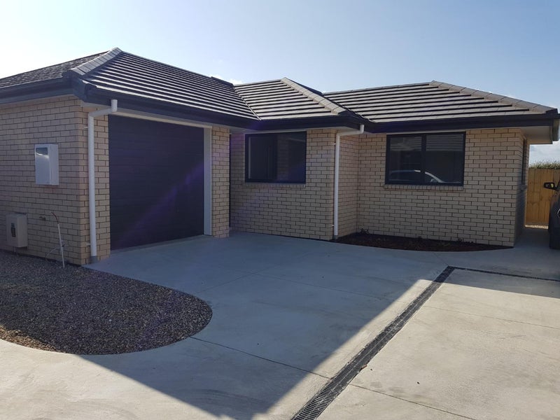 13 Manawaroa Close, Grandview Heights, Hamilton - Carousel 1