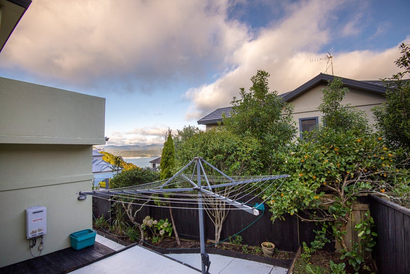 2 Forbes Lane, Newlands, Wellington - Carousel 17