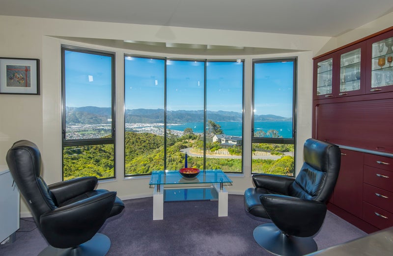 121 Maungaraki Road, Korokoro, Lower Hutt - Carousel 2
