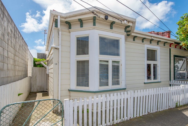 19 Newtown Avenue, Newtown, Wellington - Carousel 13