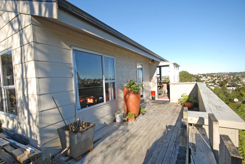 1/28 Glen Vista Place, Bayview, Auckland - Carousel 17