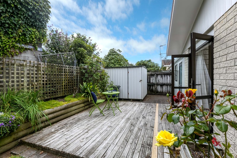 2/13 Chilman ST, Strandon, New Plymouth - Carousel 15