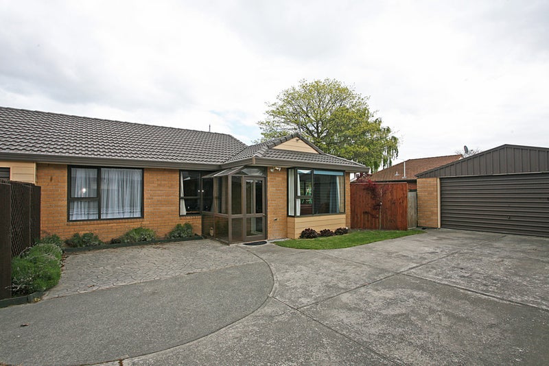 2/52A STEADMAN Rd, Broomfield, Christchurch - Carousel 1