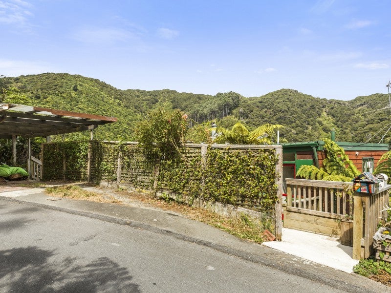 44 Waitohu Road, York Bay, Lower Hutt - Carousel 14