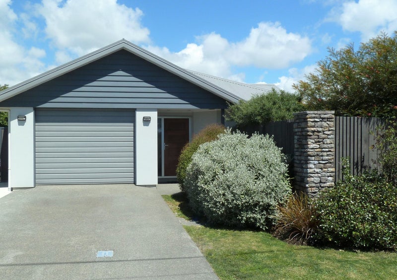 99 Kenilworth Road, Mayfair, Hastings - Carousel 14