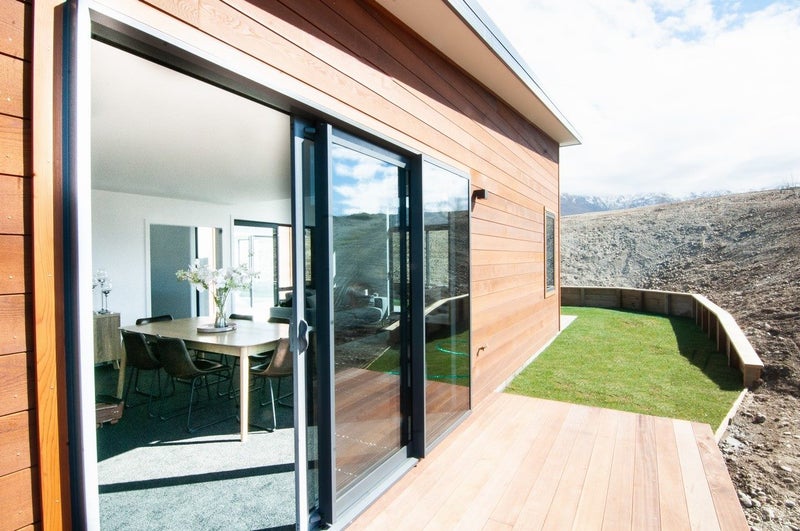 69 Stratford Drive, Mount Pisa - Carousel 14