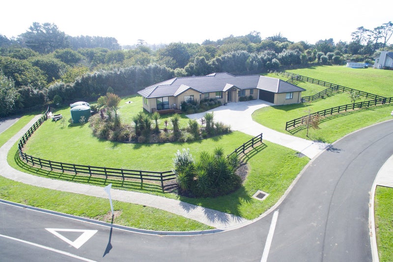 10 Capriole Crescent, Papakura - Carousel 1
