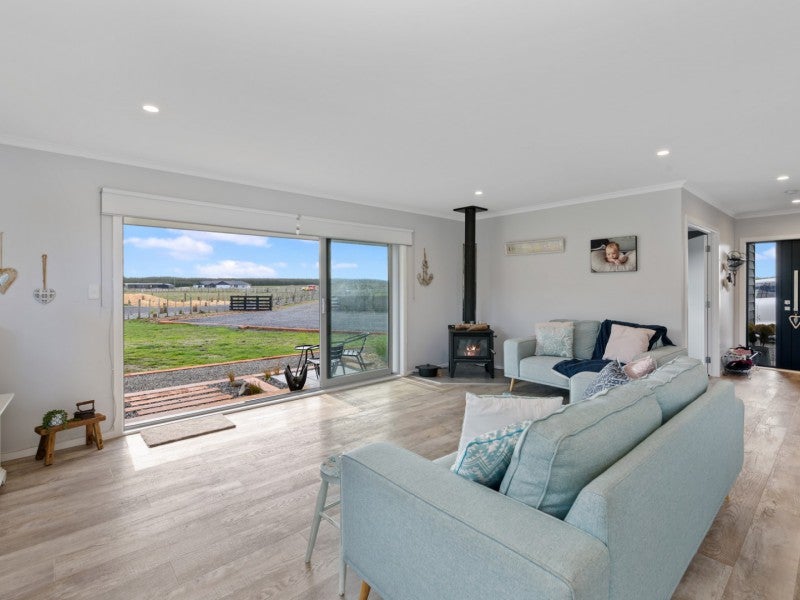 0 Kanuka Rise, Albert Town, Wanaka - Carousel 1