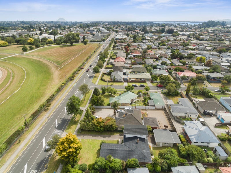 1428 Cameron Road, Greerton, Tauranga - Carousel 26
