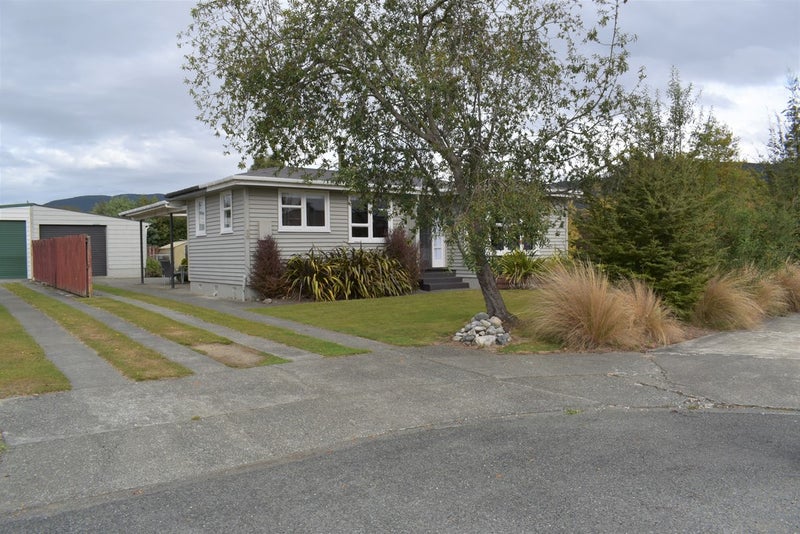 20 Freestone Place, Manapouri, Manapouri - Carousel 2