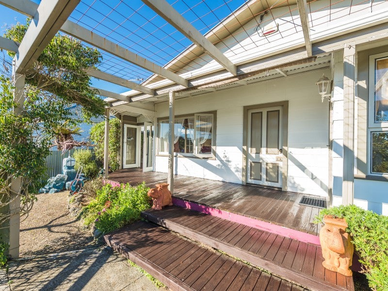 168 Anzac Parade, Whanganui East, Whanganui - Carousel 1