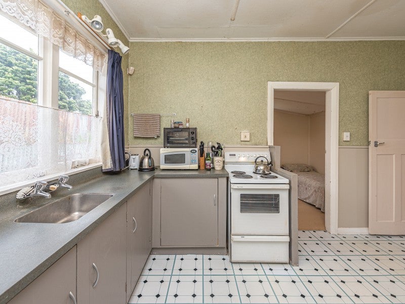 20 Manuka Street, Castlecliff, Whanganui - Carousel 2