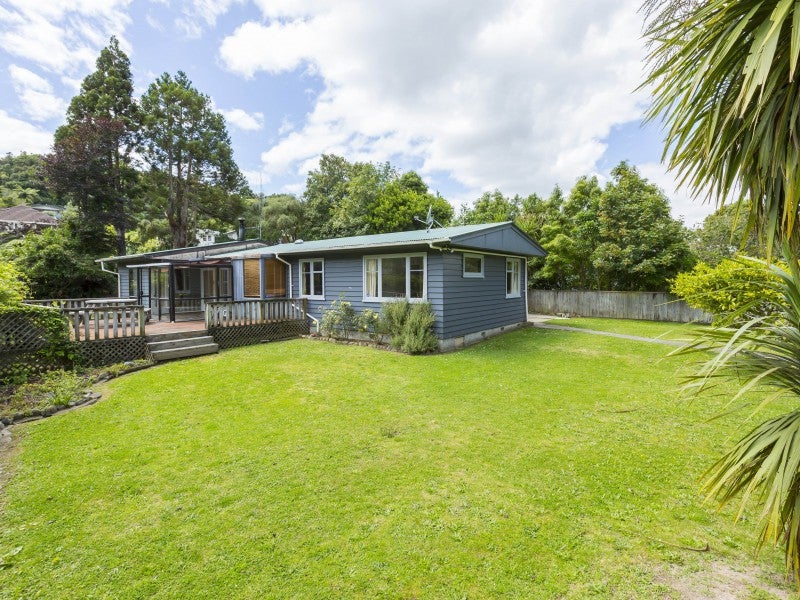 14 Gillespies Road, Birchville, Upper Hutt - Carousel 1