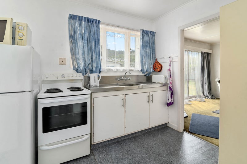 7 Ross Road, Western Heights, Rotorua - Carousel 2