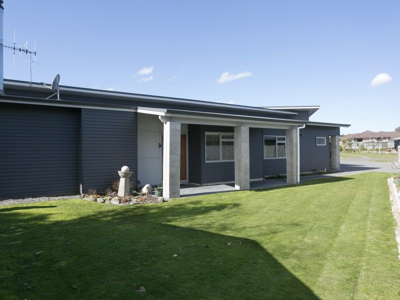 14 Brompton Close, Richmond Heights, Taupo - Carousel 1