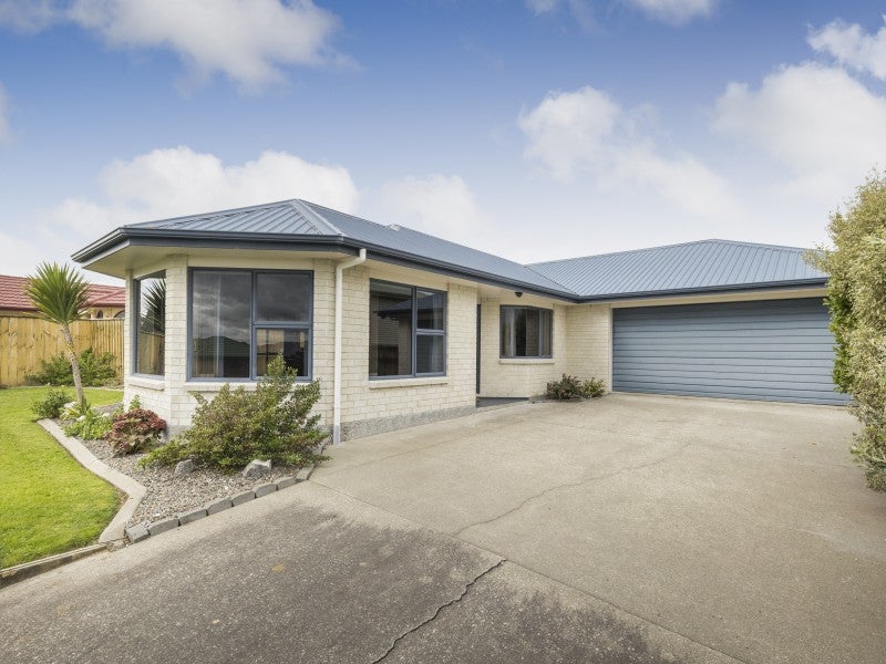 34 Logan Way, Kelvin Grove, Palmerston North - Carousel 1