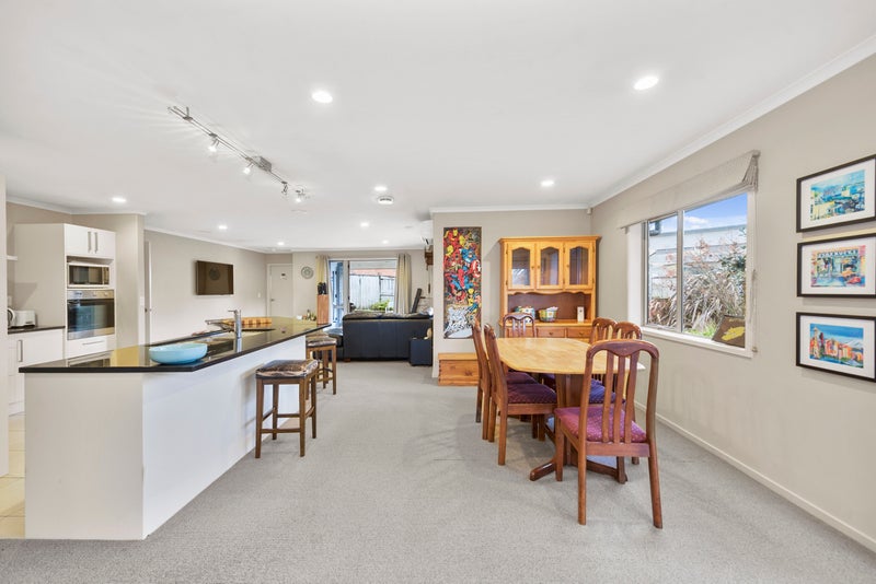 17 Hawkridge Rise, Huntington, Hamilton - Carousel 2