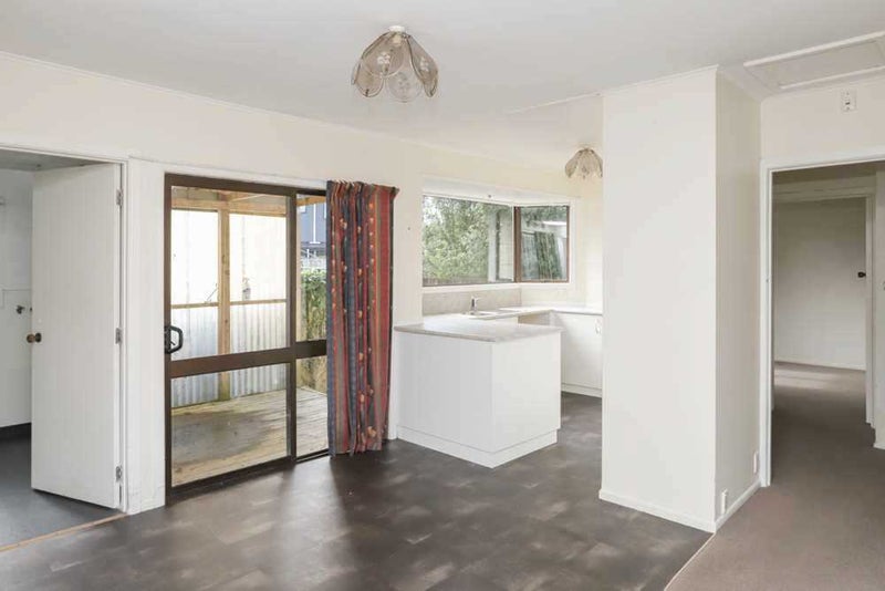 102A Holland Road, Fairfield, Hamilton - Carousel 2