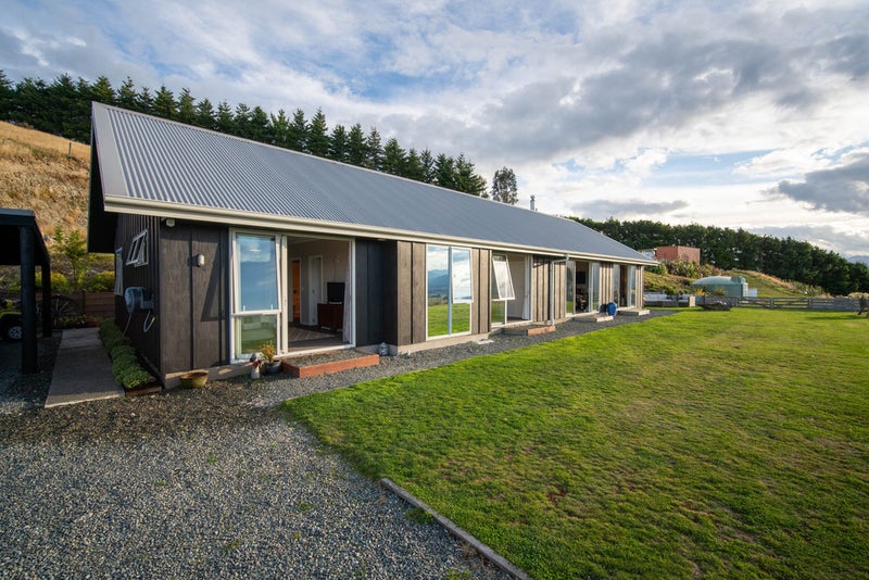 113 Ramparts Road, Te Anau, Te Anau - Carousel 26