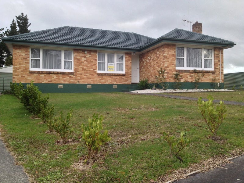 81 Pine Avenue, Melville, Hamilton - Carousel 1