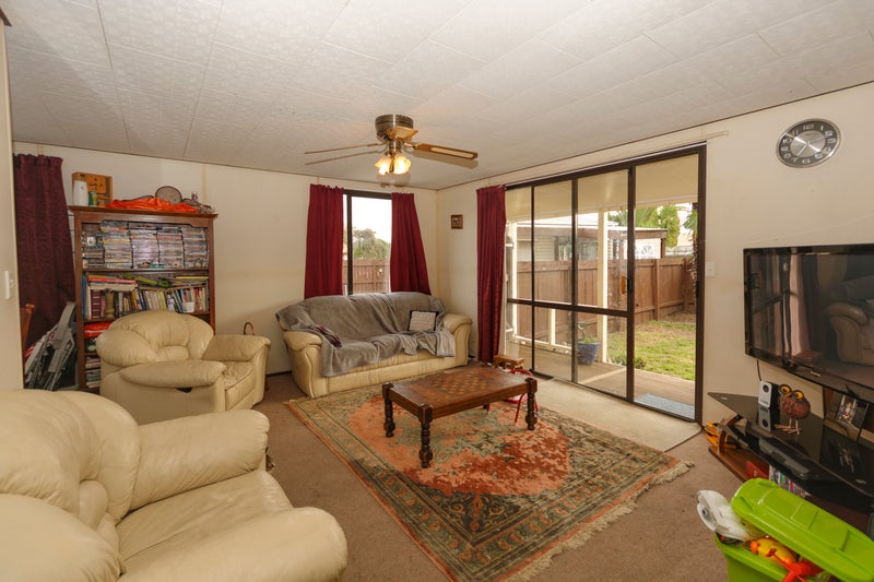 17 Cameron Place, Ranui, Auckland - Carousel 2