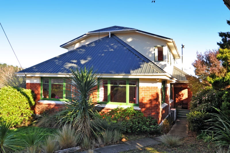 27 Northfield Avenue, Opoho, Dunedin - Carousel 2