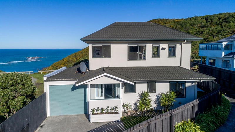 34A Bowes Crescent, Strathmore Park, Wellington - Carousel 1