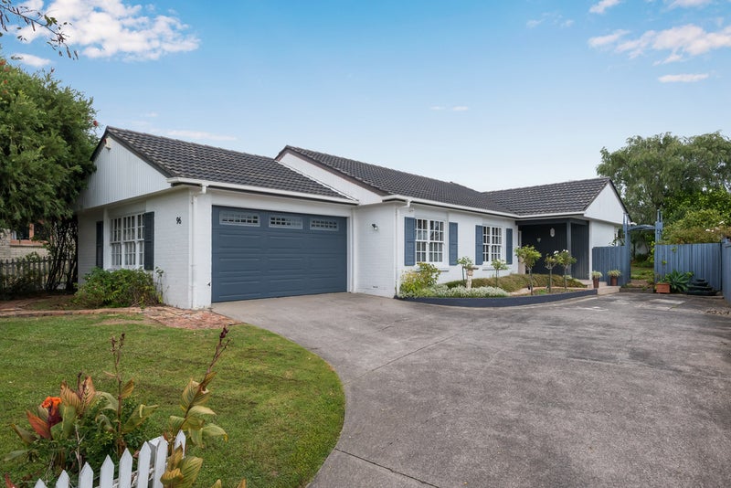 96 Glenmore Road, Sunnyhills, Auckland - Carousel 1