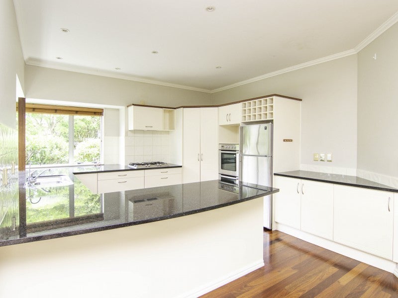 4 Pastoral Lane, Hokowhitu, Palmerston North - Carousel 2
