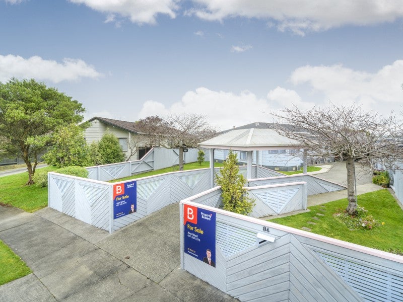84 Hillcrest Drive, Kelvin Grove, Palmerston North - Carousel 2
