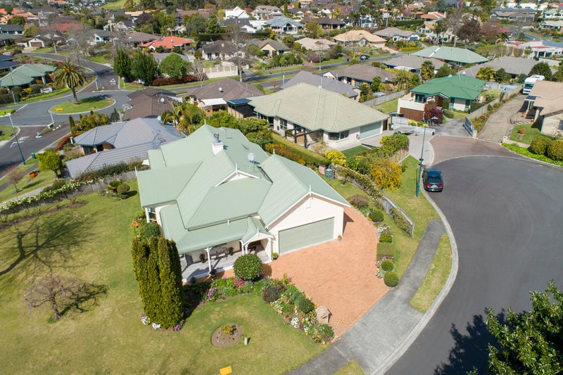 7 Harlech Glen, Bethlehem, Tauranga - Carousel 2